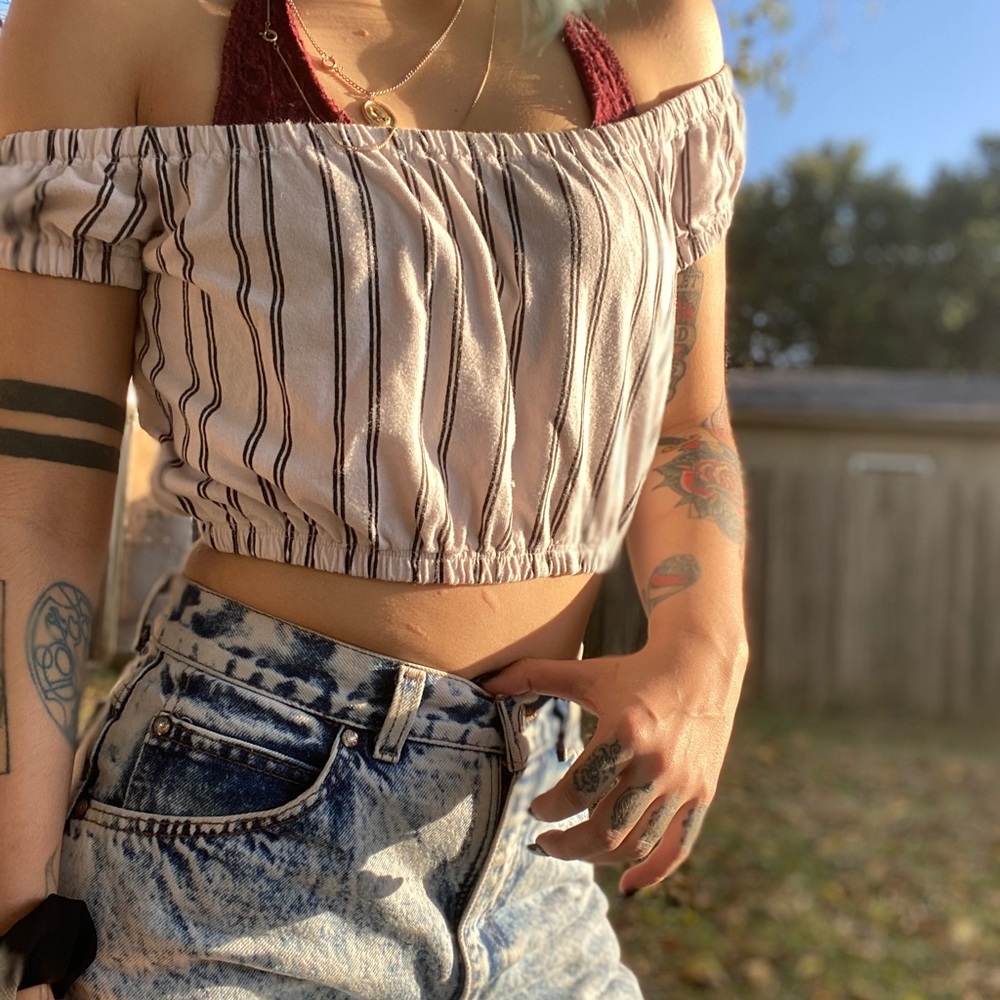 Pacsun stripped cropped tee, super stretchy